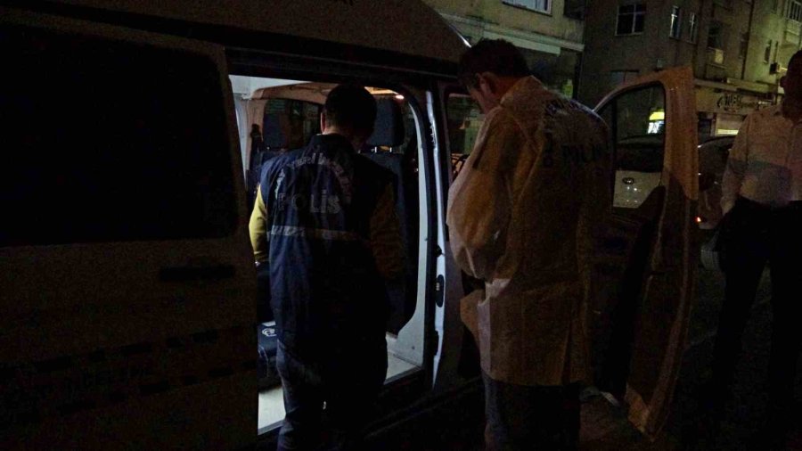 Antalyalı Avukat Aynı Zamanda Ofis Olarak Kullandığı İkametinde Ölü Bulundu