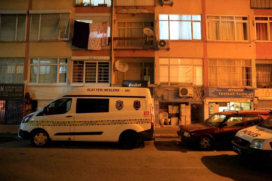 Antalyalı Avukat Aynı Zamanda Ofis Olarak Kullandığı İkametinde Ölü Bulundu