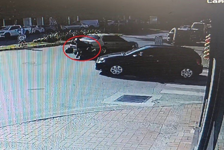 Antalya’da ’u’ Dönüşü Yapan Otomobille Çarpışan Motosikletli Yaralandı