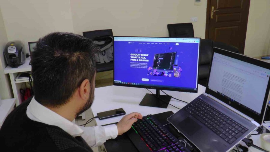 Aileler Çocukların ‘internet Polisi’ Olmalı