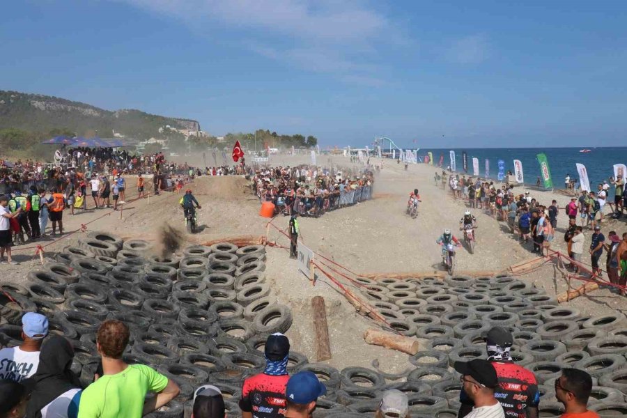 Sea To Sky Enduro Motosiklet Yarışı’nda İlk Günün Lideri Billy Bolt