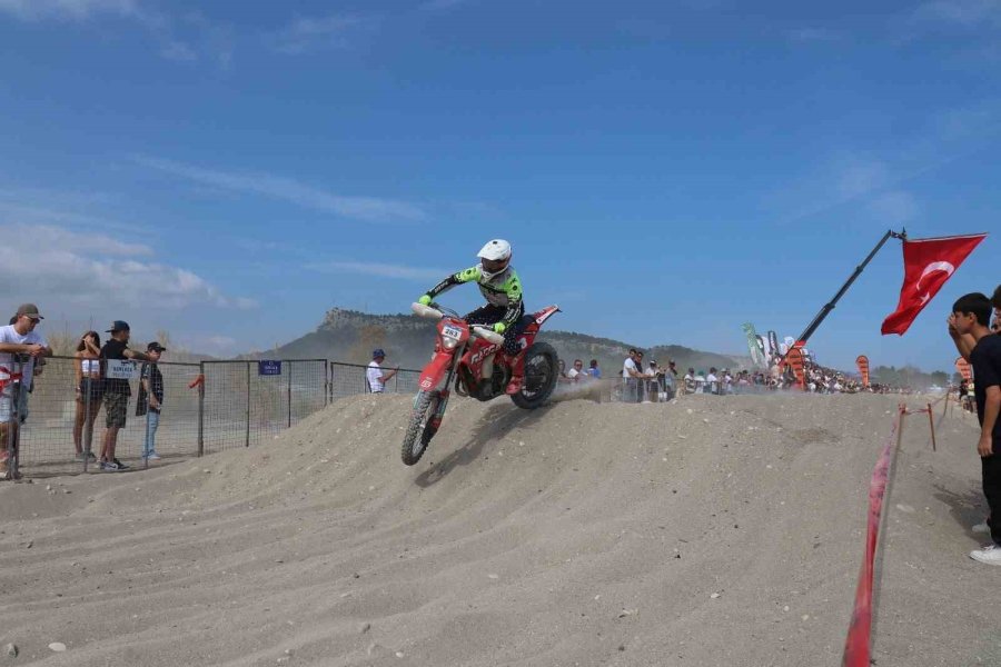 Sea To Sky Enduro Motosiklet Yarışı’nda İlk Günün Lideri Billy Bolt