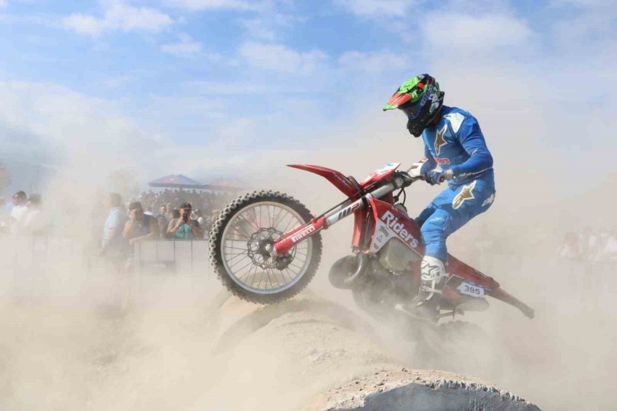 Sea To Sky Enduro Motosiklet Yarışı’nda İlk Günün Lideri Billy Bolt