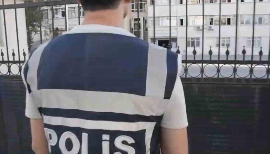 Kayseri Polisinden Narko-okul Uygulaması: 127 Kişi Sorgulandı