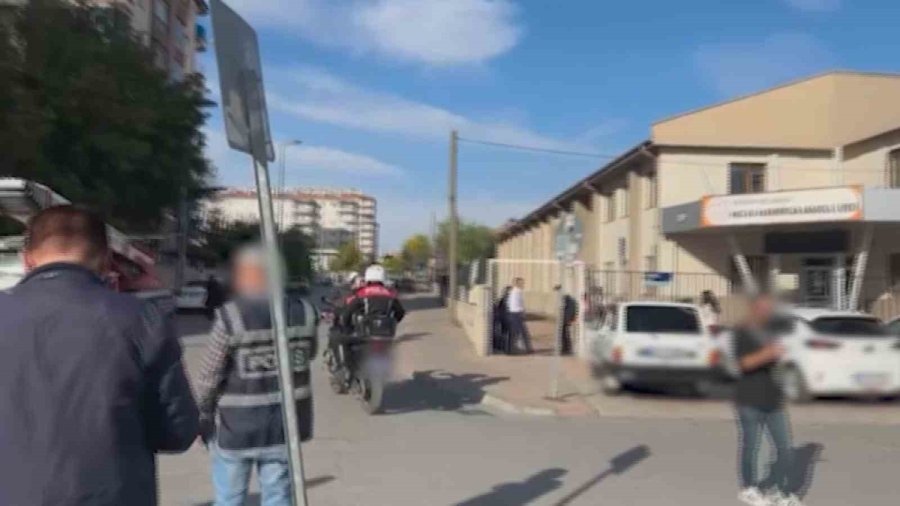 Kayseri Polisinden Okul Çevresinde ’narko-okul’ Uygulaması