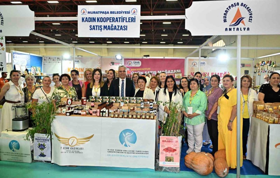 Muratpaşa’nın Kadın Emeği Yörex’te Buluştu