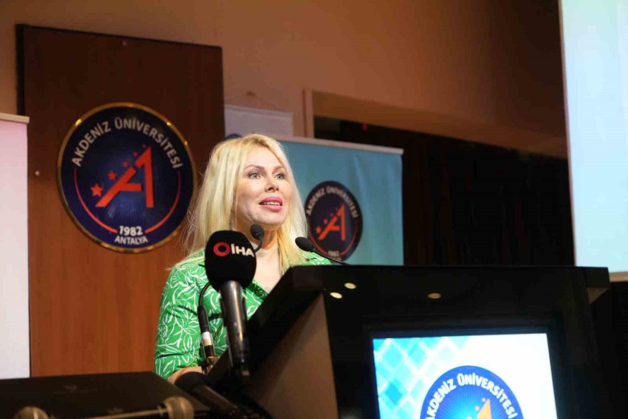 60+ Tazelenme Üniversitesinin İhtiyar Delikanlıları Dersbaşı Yaptı