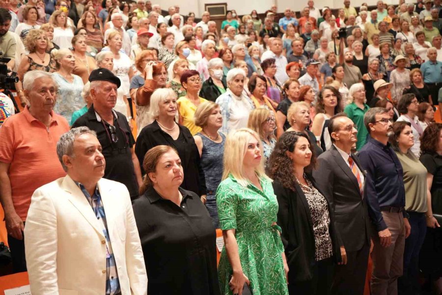 60+ Tazelenme Üniversitesinin İhtiyar Delikanlıları Dersbaşı Yaptı