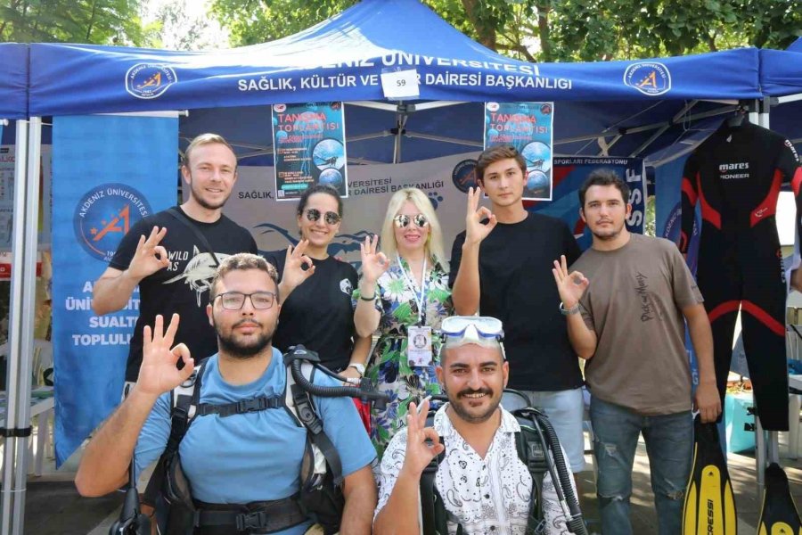 Akdeniz Üniversitesi Öğrenci Toplulukları Tanıtım Günleri Başladı