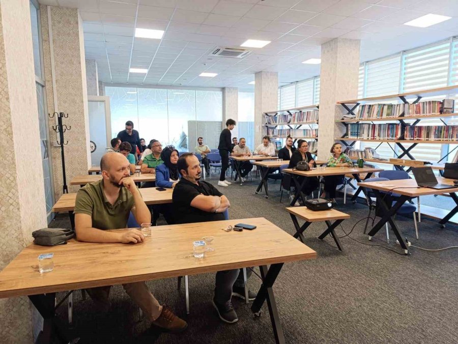 Baka Desteğiyle E-ticaret Ve Mikro İhracat Eğitimi Gerçekleştirildi