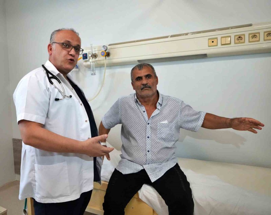 Antalya’da Kalplere ‘minimal’ Dokunuş: “göğüs Kafesindeki Kemikler Kesilmeden Bypass”