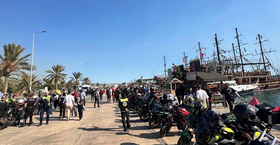 Mersinli Motorcular, 29 Ekim Coşkusunu Bu Yıl Silifke’de Yaşadı
