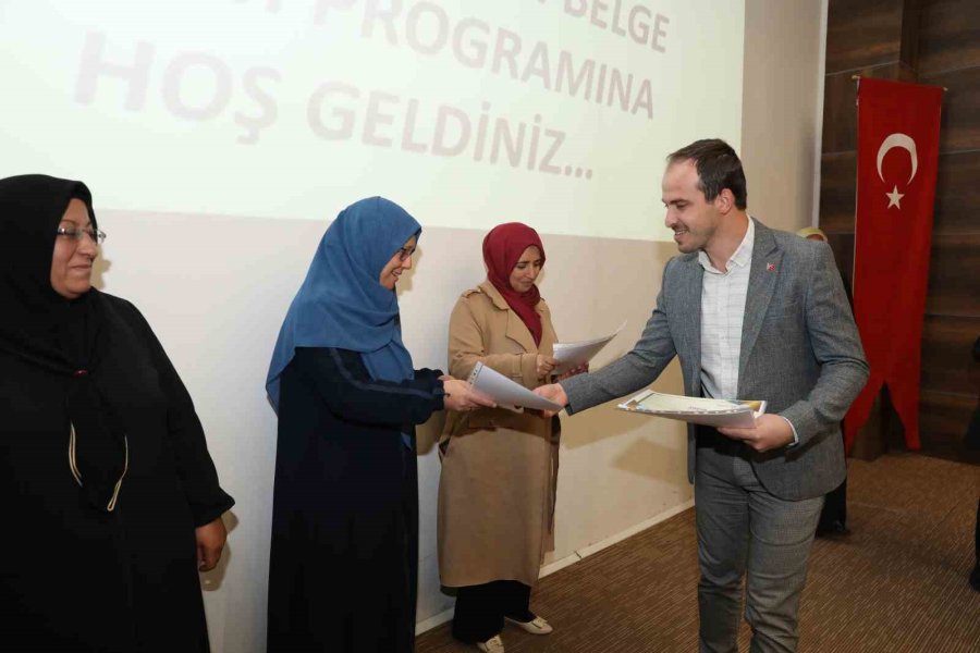 Büyükşehir Aile Akademisi’nde Eğitim Tamamlandı