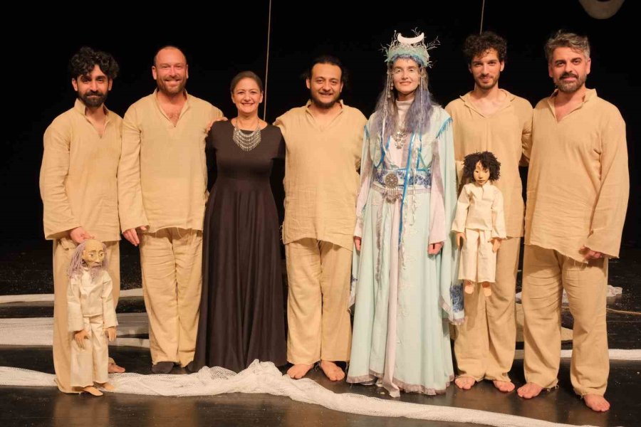 ‘yaşlı Adam Ve Deniz’ Adanalı Tiyatroseverlerle Buluştu