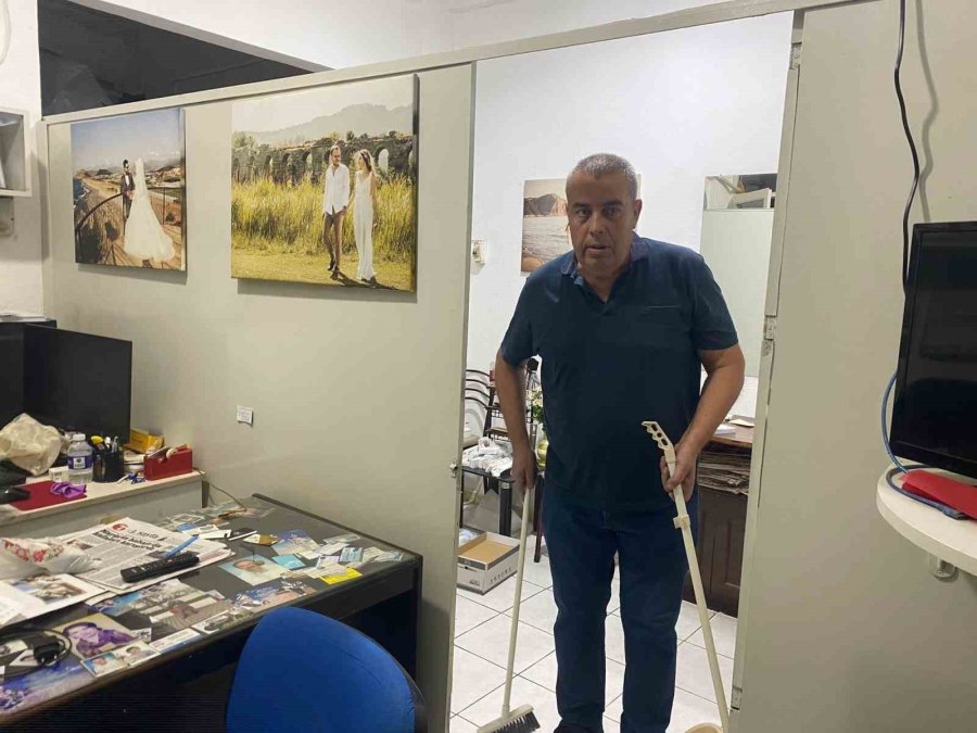 Serik’te Fotoğraf Stüdyosu Hırsızlığı Şüphelisi 2 Kişi Yakalandı