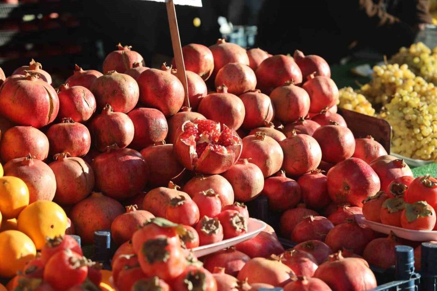 Kış Aylarında Faydası Saymakla Bitmeyen Meyve: Nar