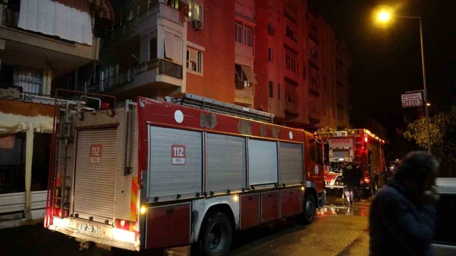 Yanık Kokusuyla Fark Edilen Yangın, İtfaiyeyi Alarma Geçirdi