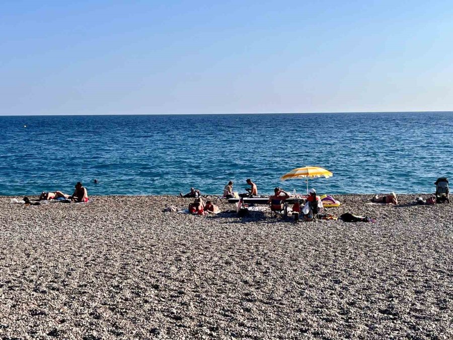 Antalya’da Kar Manzaralı Deniz Keyfi