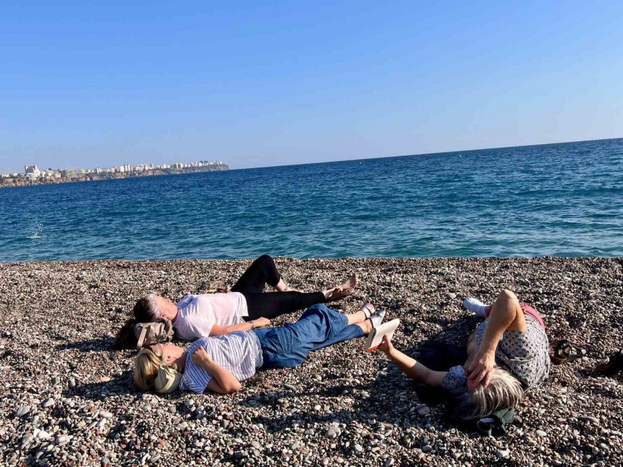 Antalya’da Kar Manzaralı Deniz Keyfi