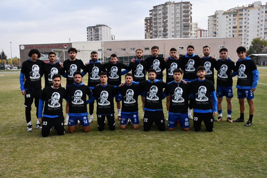 Erciyes 38 Fk’dan Ata’ya Saygı