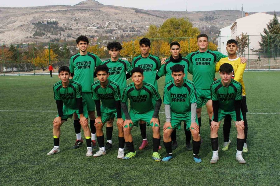 Döğergücü Fk Kayıpsız İlerliyor