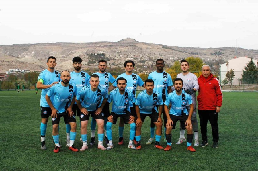 Döğergücü Fk Kayıpsız İlerliyor