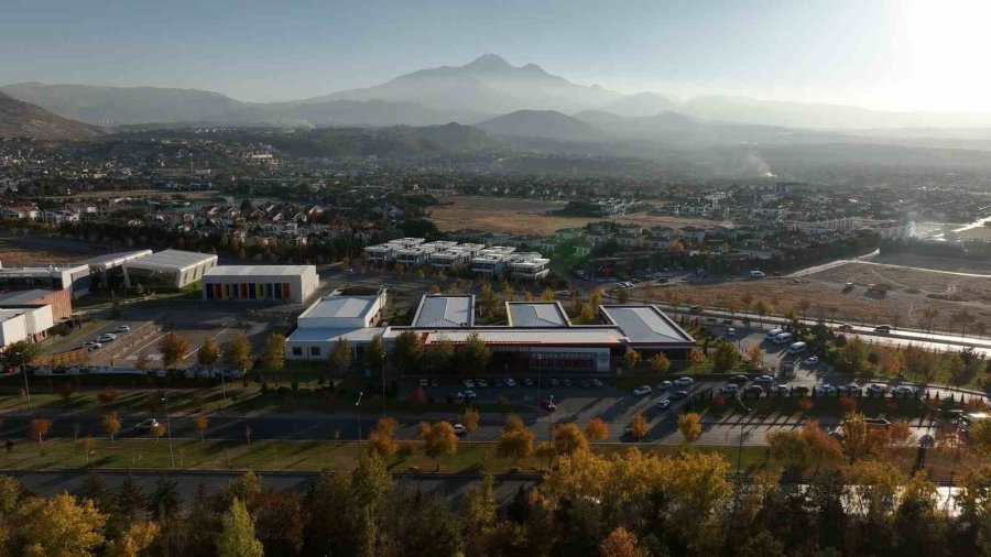 Başkan Büyükkılıç: "kayseri’ye Engelsiz Havuz Kazandırdık"