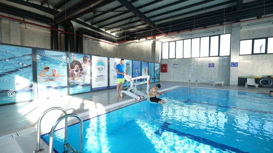 Başkan Büyükkılıç: "kayseri’ye Engelsiz Havuz Kazandırdık"