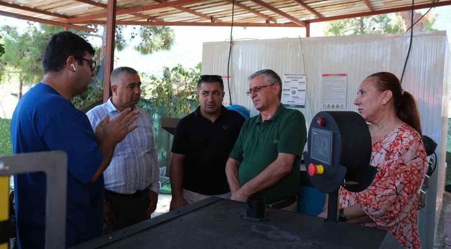 Kemer Belediyesi ‘can Dostlara’ Mama Üretiyor