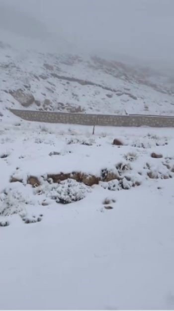 Antalya’da Kar Manzaralı Deniz Keyfi