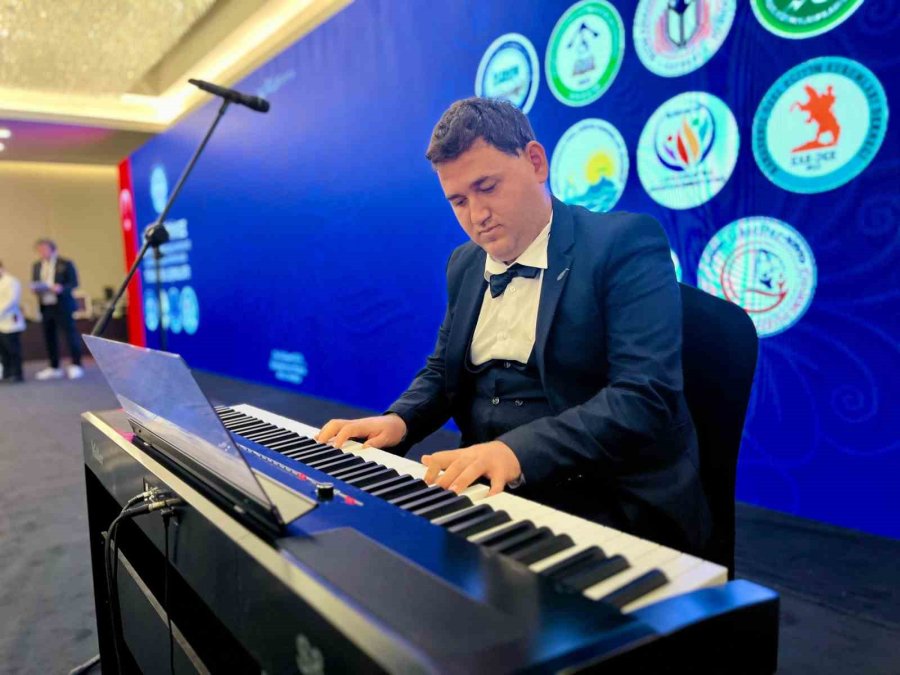 Bakan Tekin: "özel Eğitime İhtiyaç Duyanlara Verilecek Bireysel Eğitim Desteğini Sabit Göstergeye Endekslersek Çok Güzel Olacak"