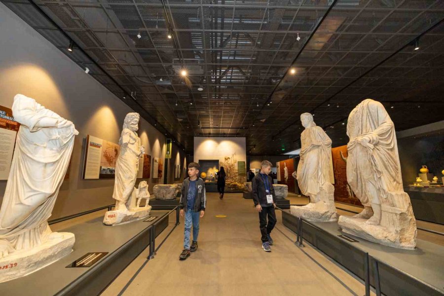 Mersin’de Çocuklar Ara Tatilde Hem Eğlendi Hem Öğrendi