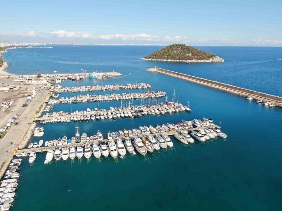 Rüşvet Operasyonu’nun Ardından Balıkçı Barınağı Yönetimine Kayyım Atandı