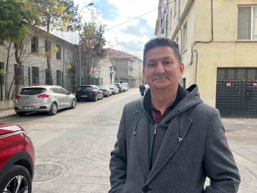 İha’nın Haberinden Sonra Uyuşturucu Yuvasına Dönen Okulun Yıkımına Başlandı