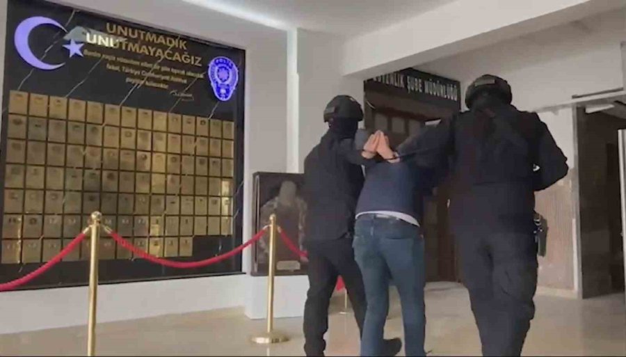 Kayseri’de Fetö Liderinin Koruması Yakalandı