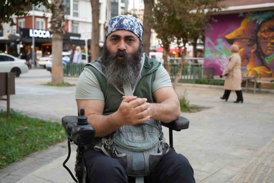 Bedensel Engelli Adamın ’rampa’ Çilesi