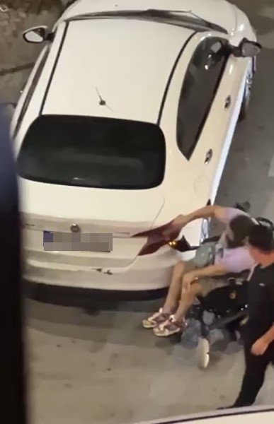 Bedensel Engelli Adamın ’rampa’ Çilesi