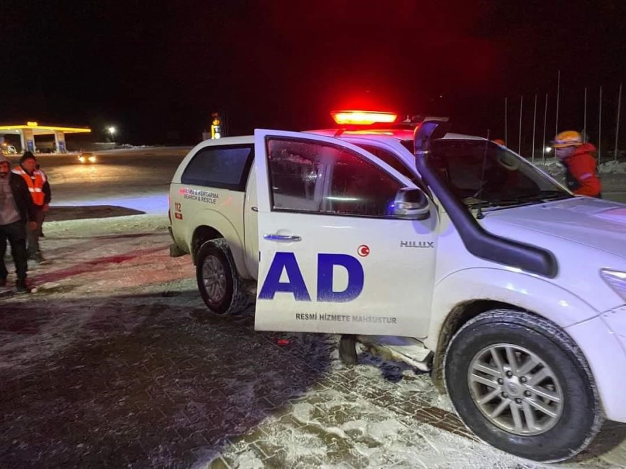 Antalya’da Yaşlı Çiftin İmdadına Afad Ekipleri Yetişti