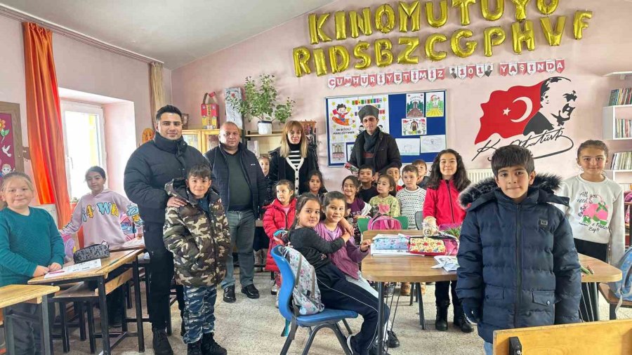 Başkan Metin’den Öğretmenlere Jest