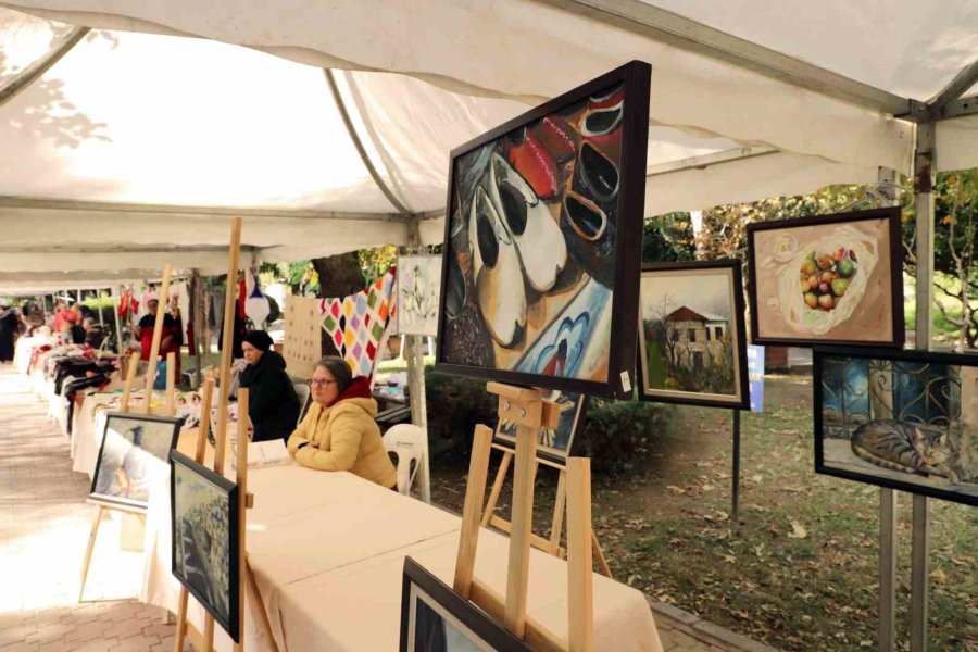 Alanya’da El Sanatları Üretici Pazarı Açıldı