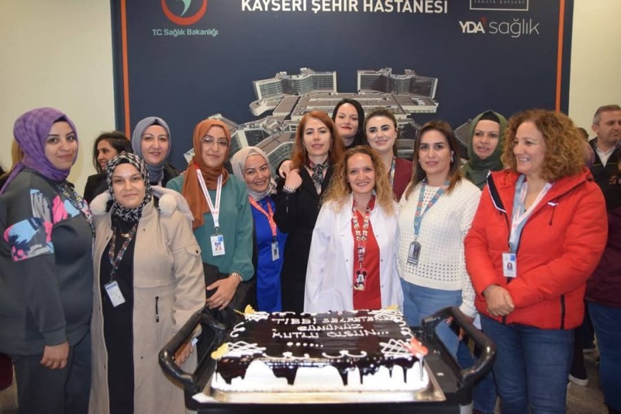 Kayseri Şehir Hastanesi’nde 29 Kasım Tıbbi Sekreterler Günü Kutlandı