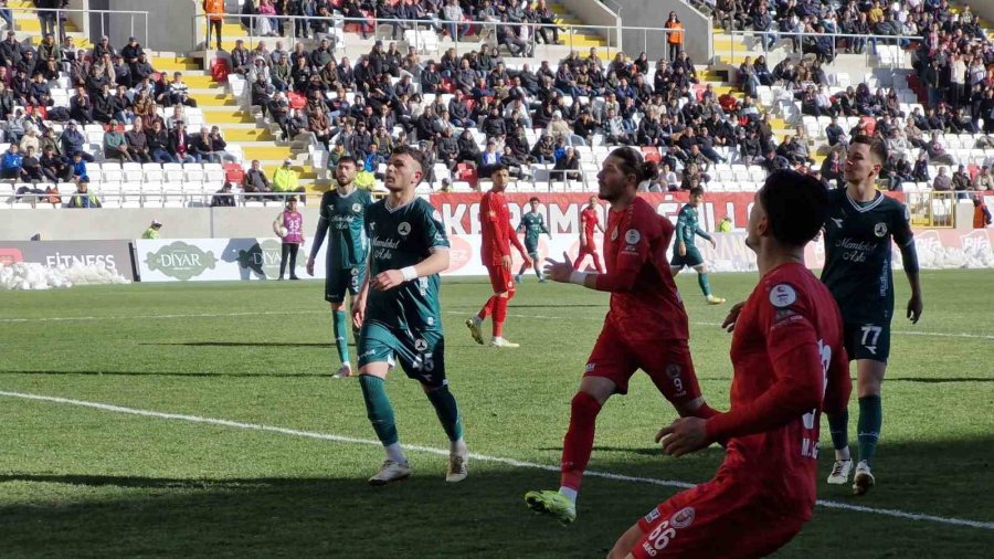 Tff 2. Lig: Karaman Fk: 1 - Giresunspor: 1