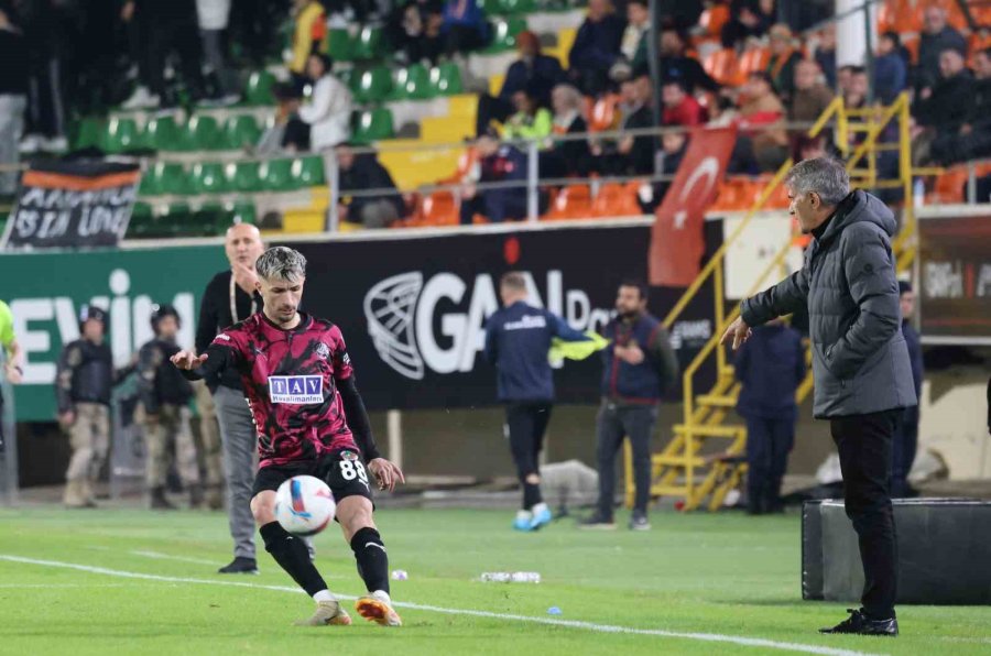 Trendyol Süper Lig: Alanyaspor: 2 - Trabzonspor: 1 (maç Sonucu)