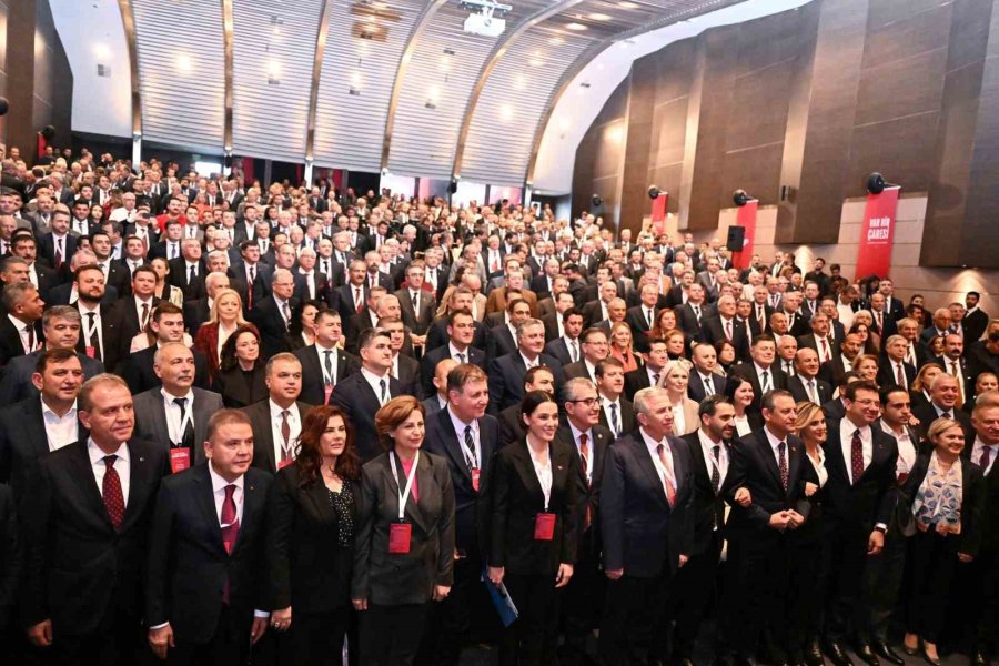 Başkan Böcek, Chp’li Belediye Başkanları Çalıştayı’na Katıldı