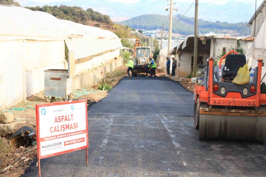 Asat’tan Kumluca’da Alt Yapı Sonrası Asfalt Çalışması
