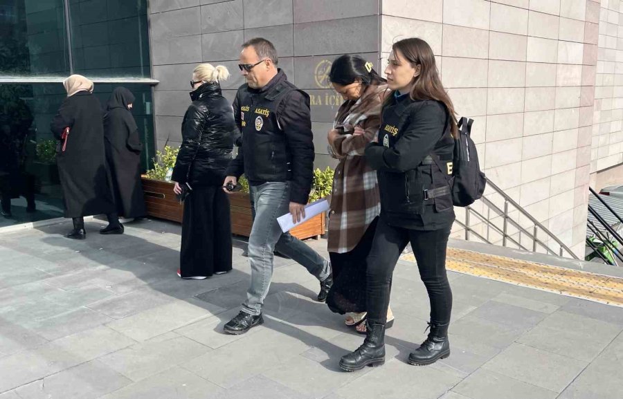 Eskişehir’de 15 Ayrı ‘hırsızlık’ Suçundan 291 Yıl 7 Ay Hapis Cezası Bulunan Kadın Yakalandı