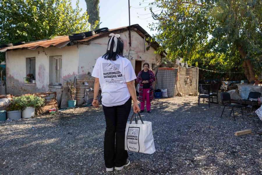 Mersin’de ’un Katkısı Projesi’ Kapsamında Destekler Sürüyor