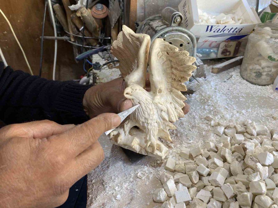 Yaz Sezonunu Durgun Geçiren Lületaşı Camiası Dijitalleşmekte Zorlanıyor