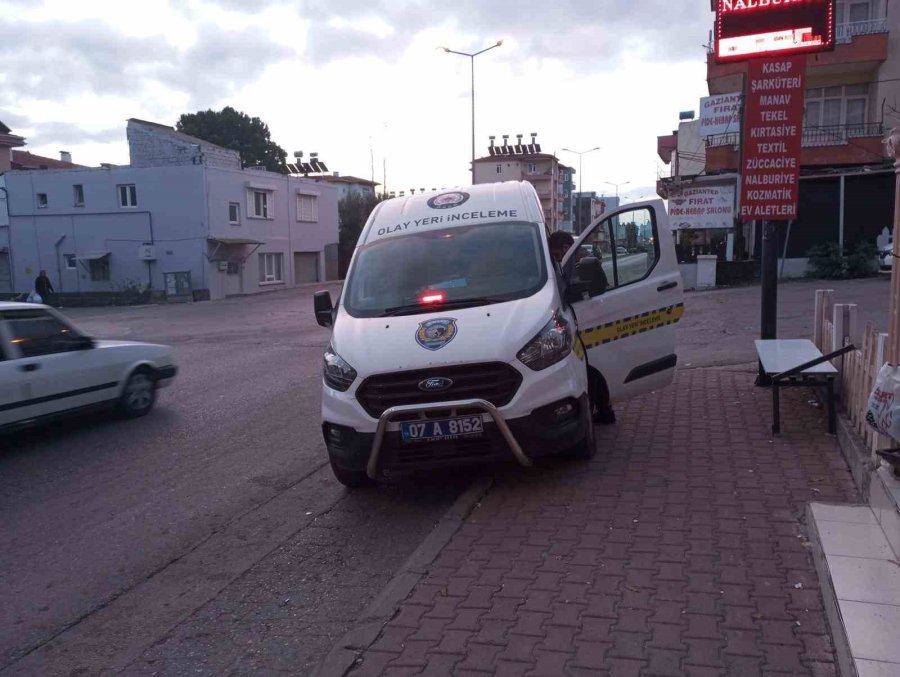 Antalya’da Markete Gece Yarısı Silahlı Saldırı