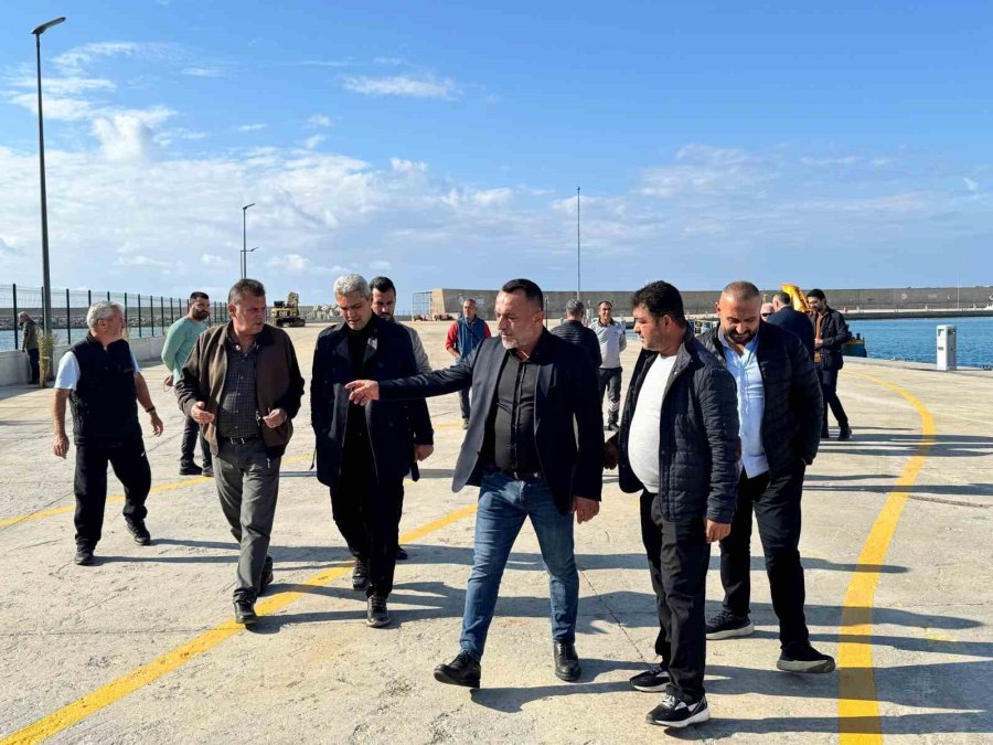 Gazipaşalı Balıkçılar Tekneleri İçin Çözüm Bekliyor